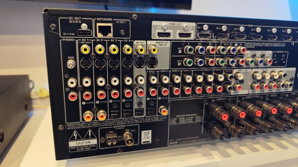 Amplituner Yamaha Aventage RX-A1030 - 7.2 - 4K UHD