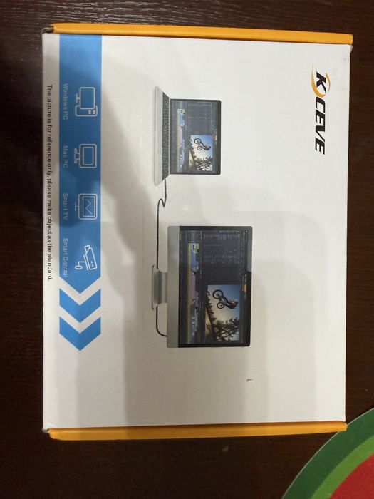 Przełącznik KVM Kceve na 2 monitory, DisplayPort Switch 4K 60Hz USB3.0
