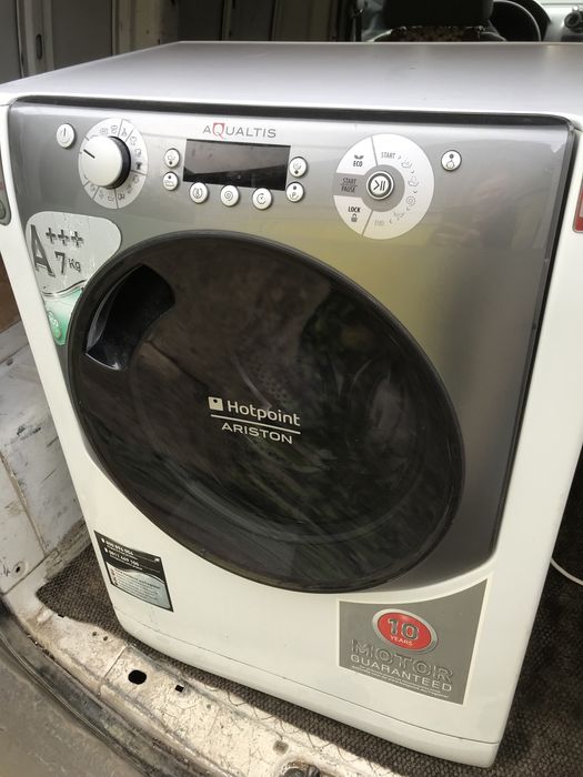 Продам стиральную машинку по запчастям ARISTON HOTPOINT