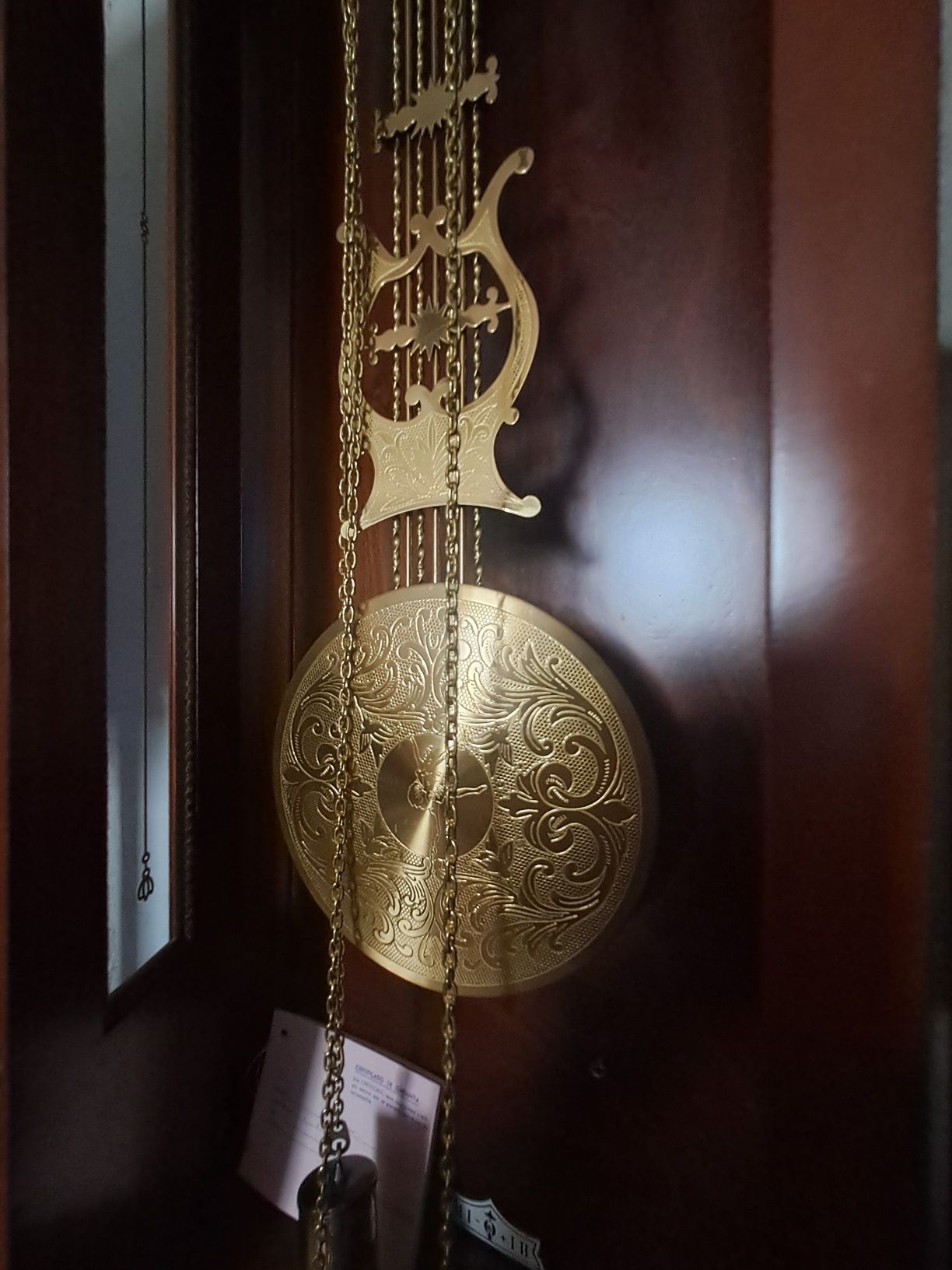 Relógio antigo de sala em estado novo
