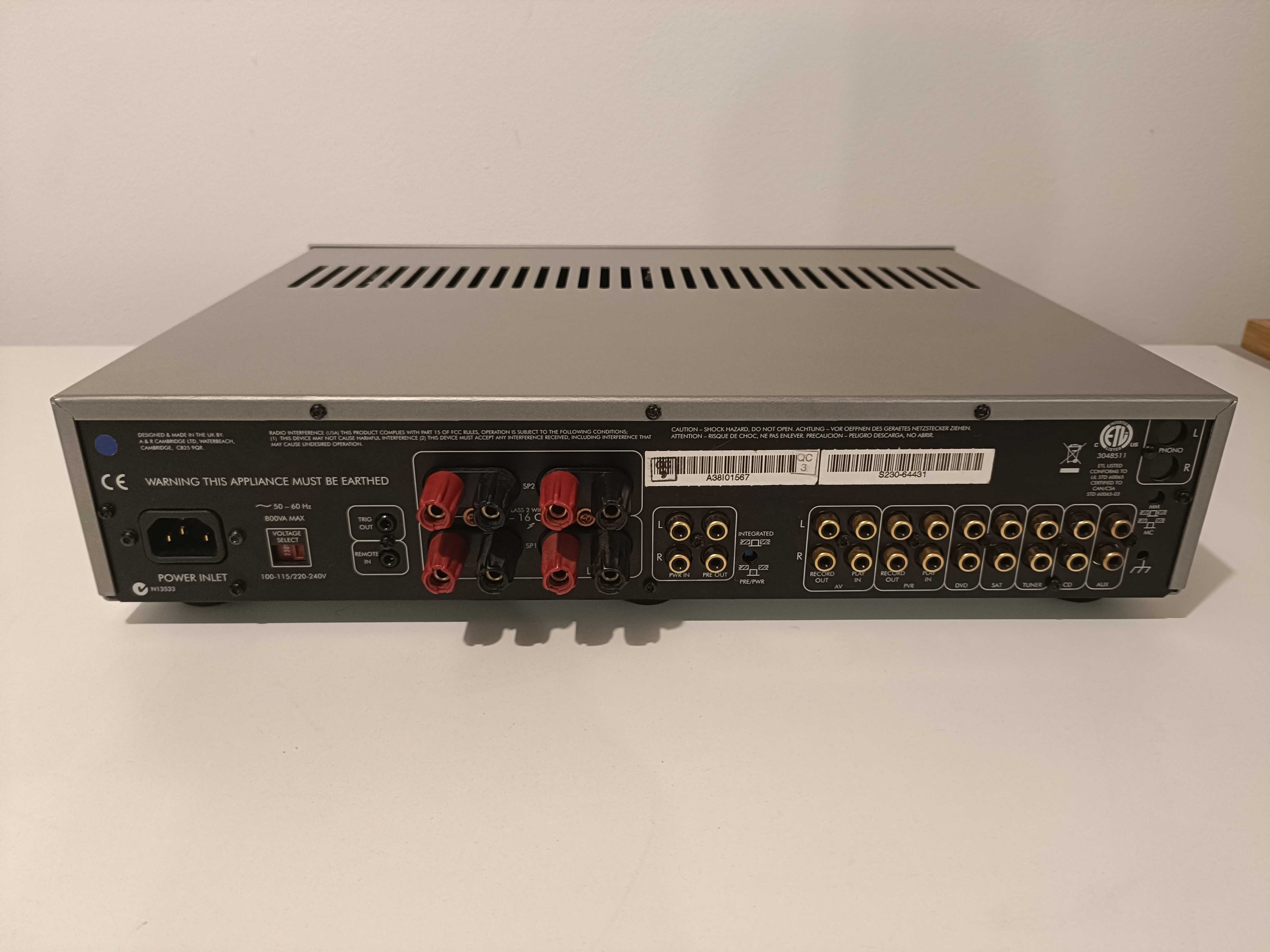 Arcam FMJ A38  stereo 2x105W, Wzmacniacz zintegrowany