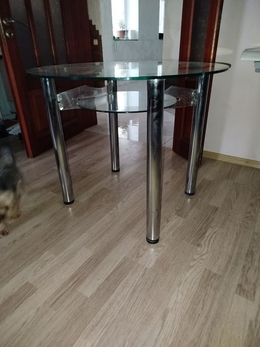 Стол стеклянный круглый