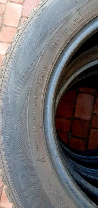 Nokian WRD4 205/60R16 92H DOT3321 4-5mm cena za 4szt