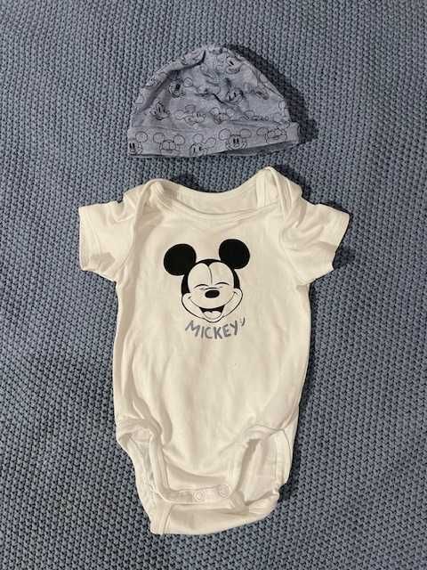 komplet myszka Mickey body, spodenki i czapeczka H&M 56