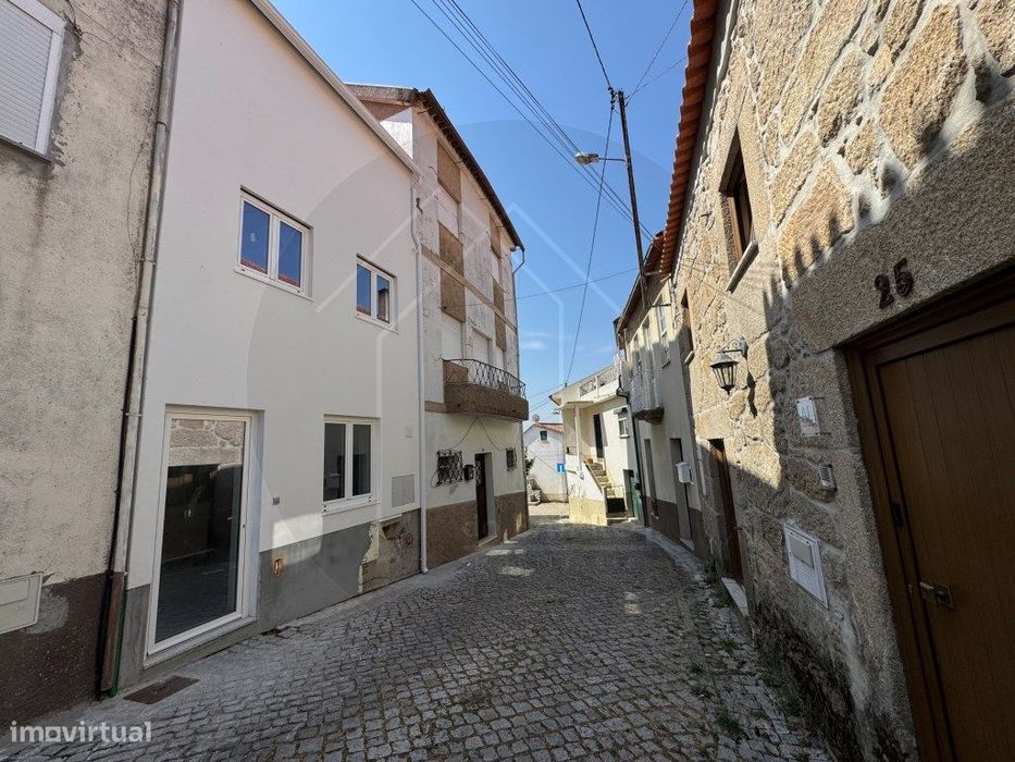 T2 Duplex, Edifício Renovado, Mourilhe-Mangualde