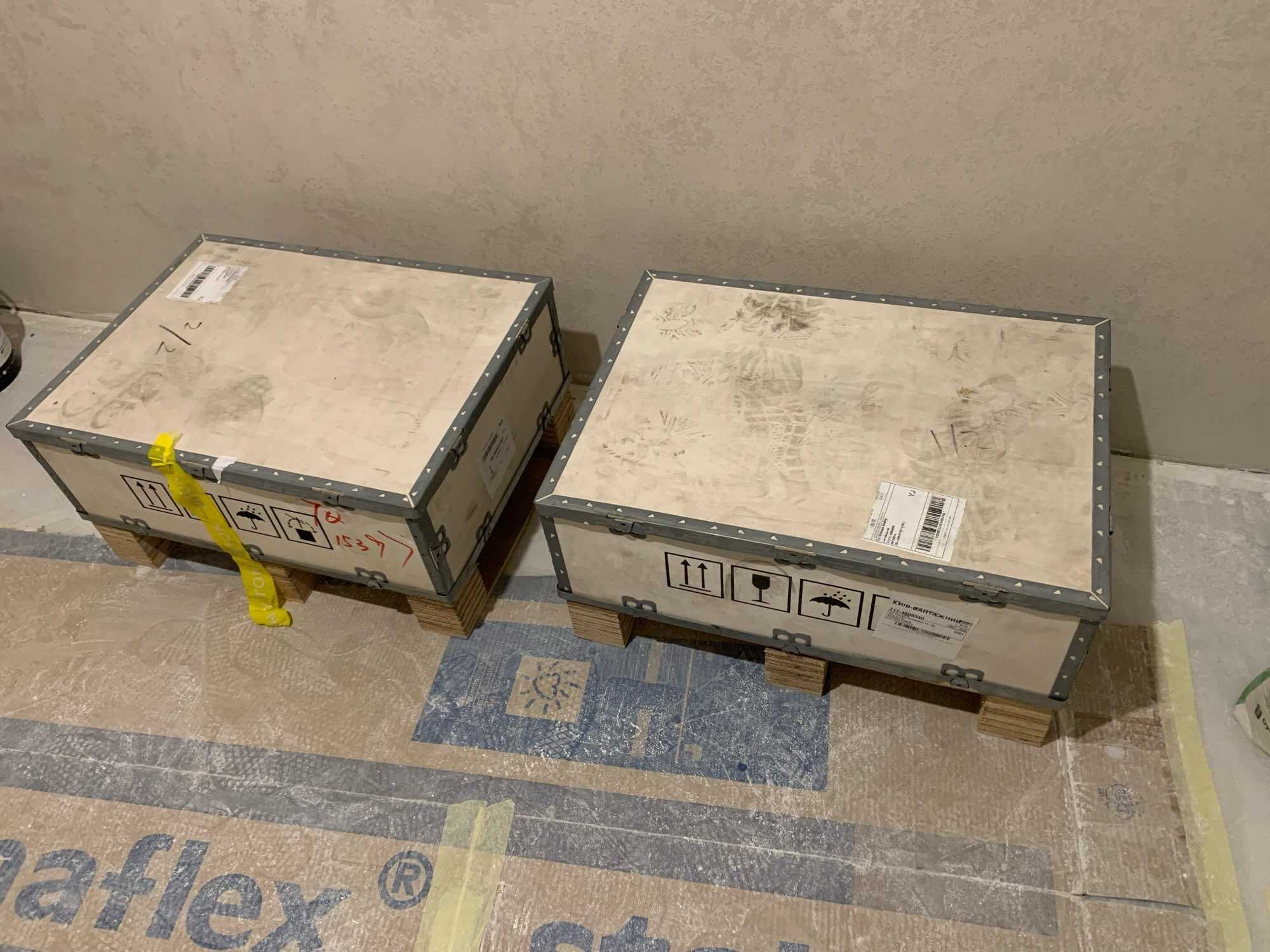 Bateria słoneczna Lifepo4
- Uchwyt ścienny 51,2 V 100 Ah
