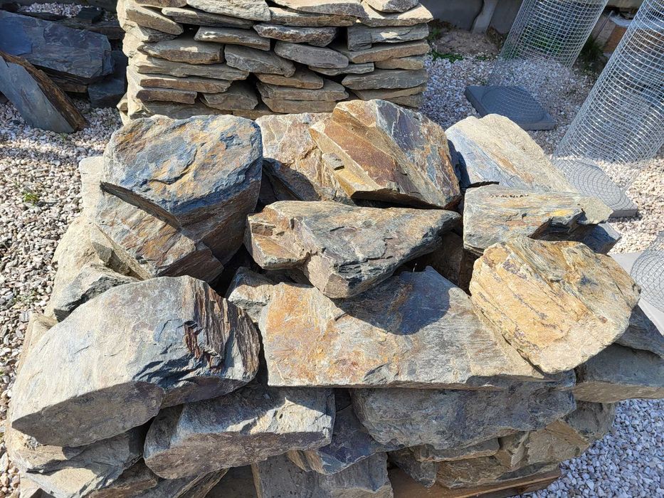 Łupek skalniakowy Kamień na skalniak oczka wodne kamień na kaskady