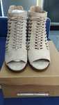 Botins novos tam. 36