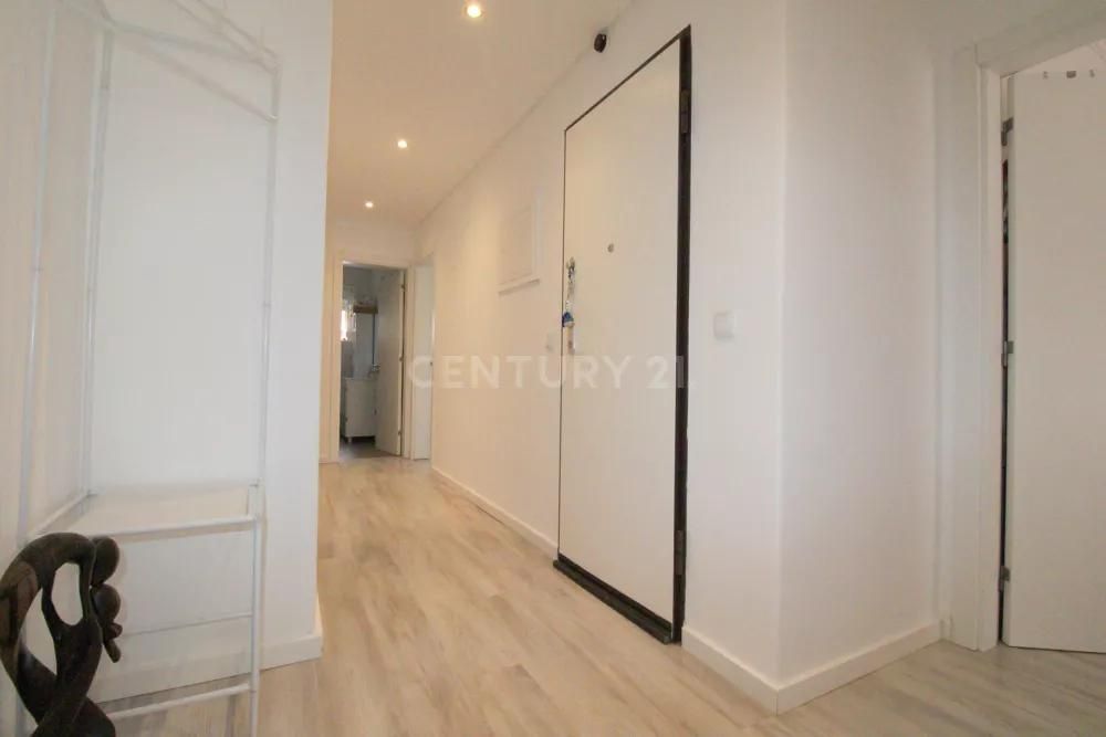 Quarto Para Alugar- Casal ou Senhoras