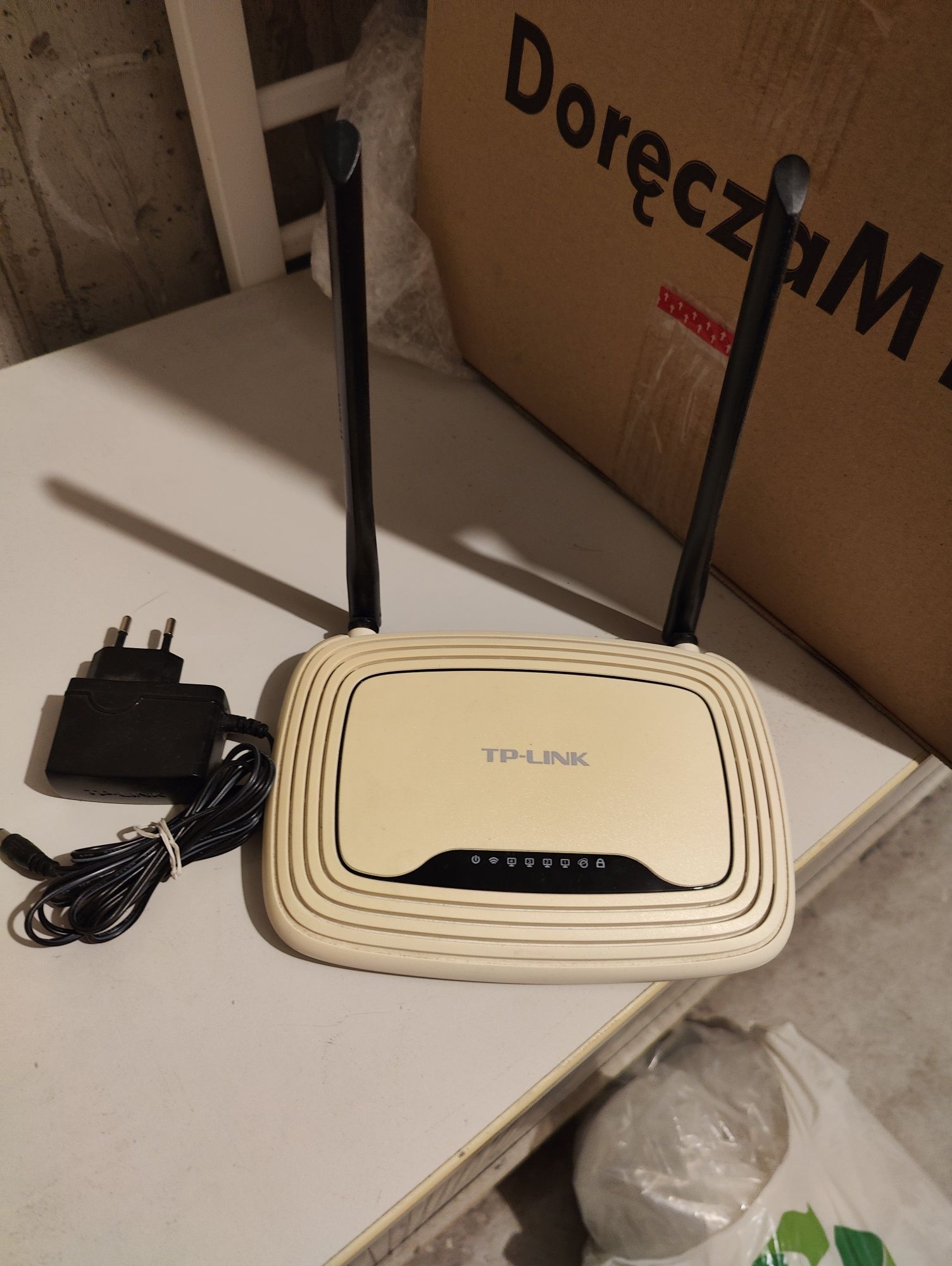 Router Tp-link TL-wr841n
