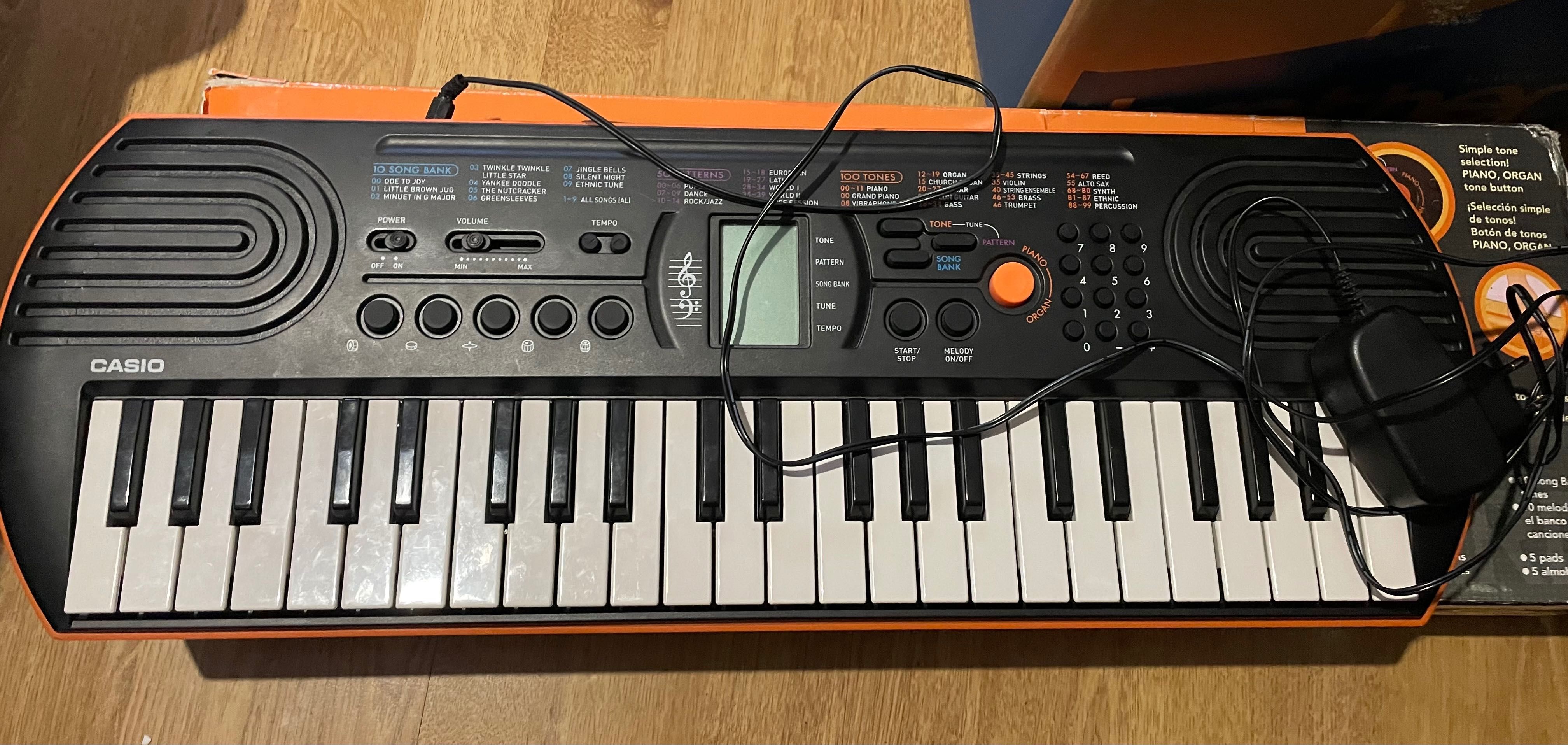 Синтезатор Casio