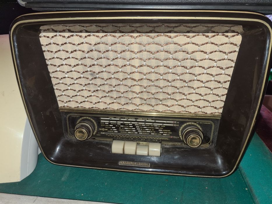 Радиоприемник philips,инструменти ключи и многое другое посуда ГДР