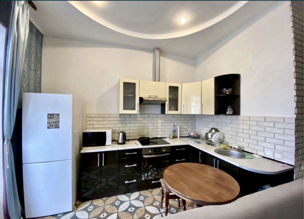 Продам 2 ком квартиру Вознесеновский рн , Центр, ТЦ Укоаина , Цирк