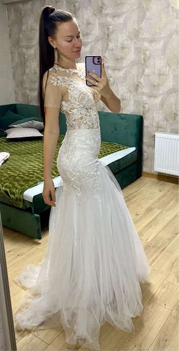 Весільна вечірня сукня