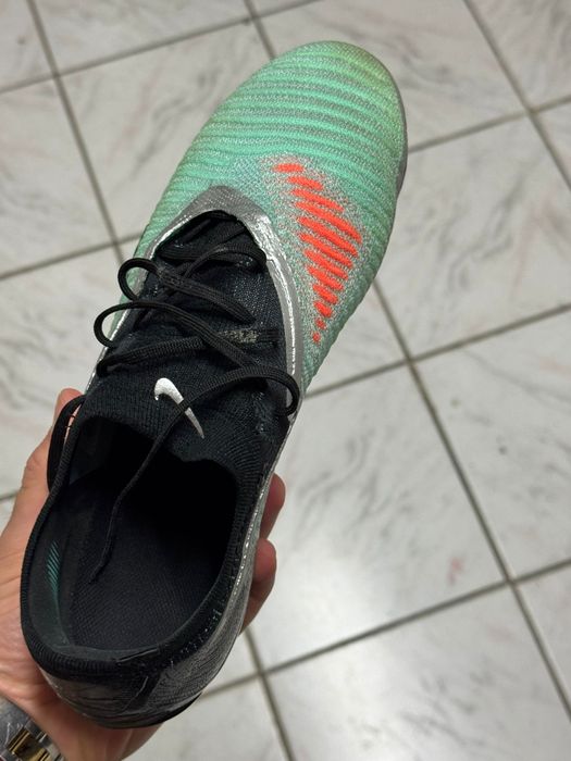 Chuteiras Nike phantom elite