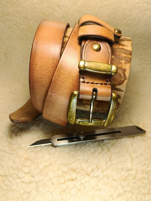 Кожаный ремень ручной работы