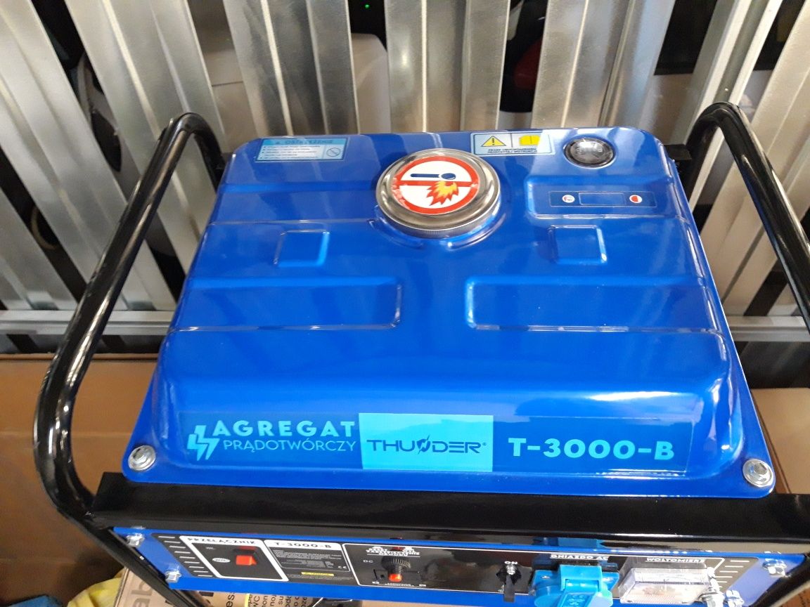 Maly agregat prądotwórczy Max 1.5 kw Thunder T-3000B generator prądu