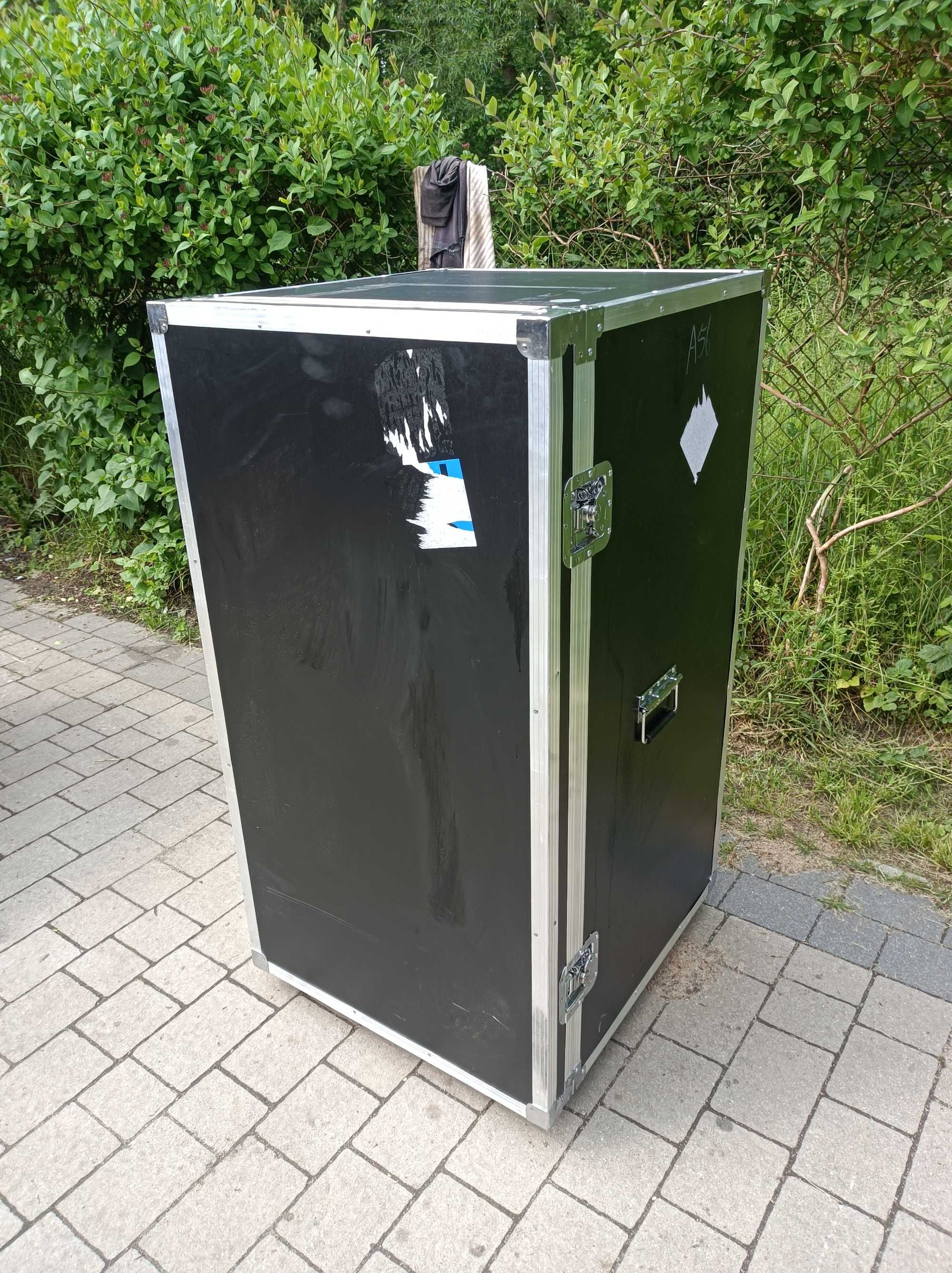 Skrzynia transportowa , case , walizka