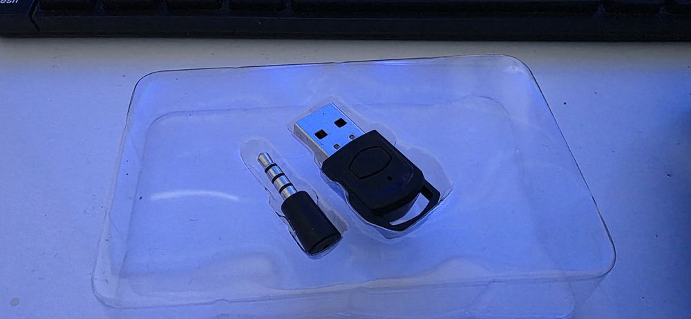 Ігрова приставка PS4