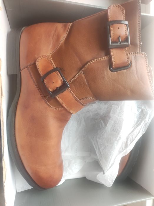 Продам чоловічі черевики фірми Castro Men