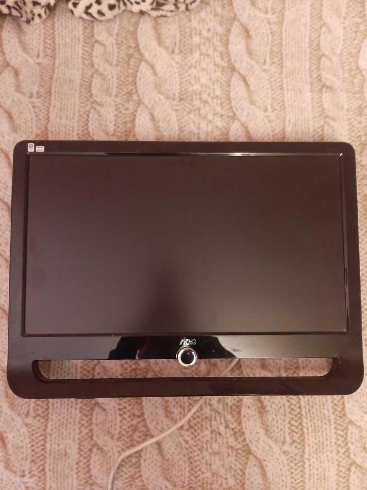 Продам  LCD монитор 22"