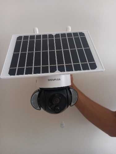 Поворотна камера відеоспостереження із сонячною панеллю SHIWOIJA