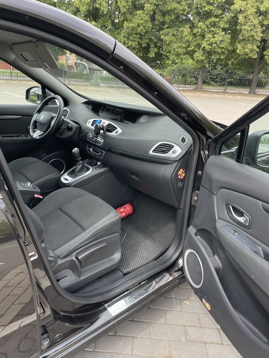 Renault Scenic III  2009 рік