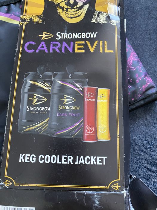 Kurtka termoizolacyjna na 5 litrową beczke piwa