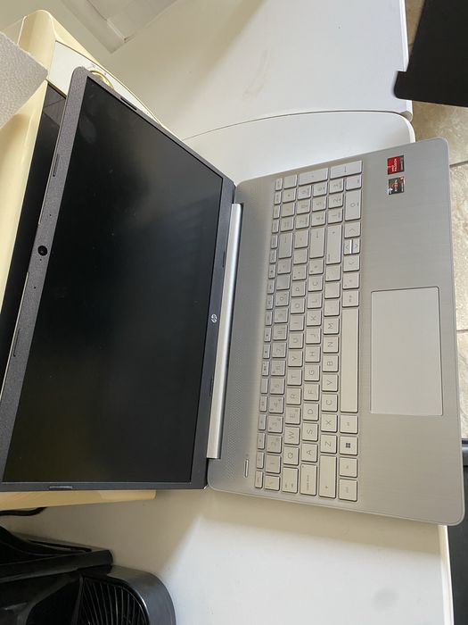 hp laptop 15s-eq2