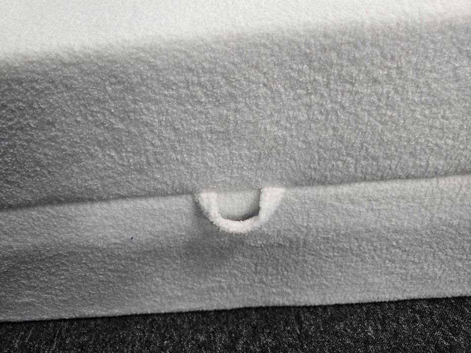 ŁÓŻKO POWYSTAWOWE, NOWE 160X200 z materacem + pojemnik Białe