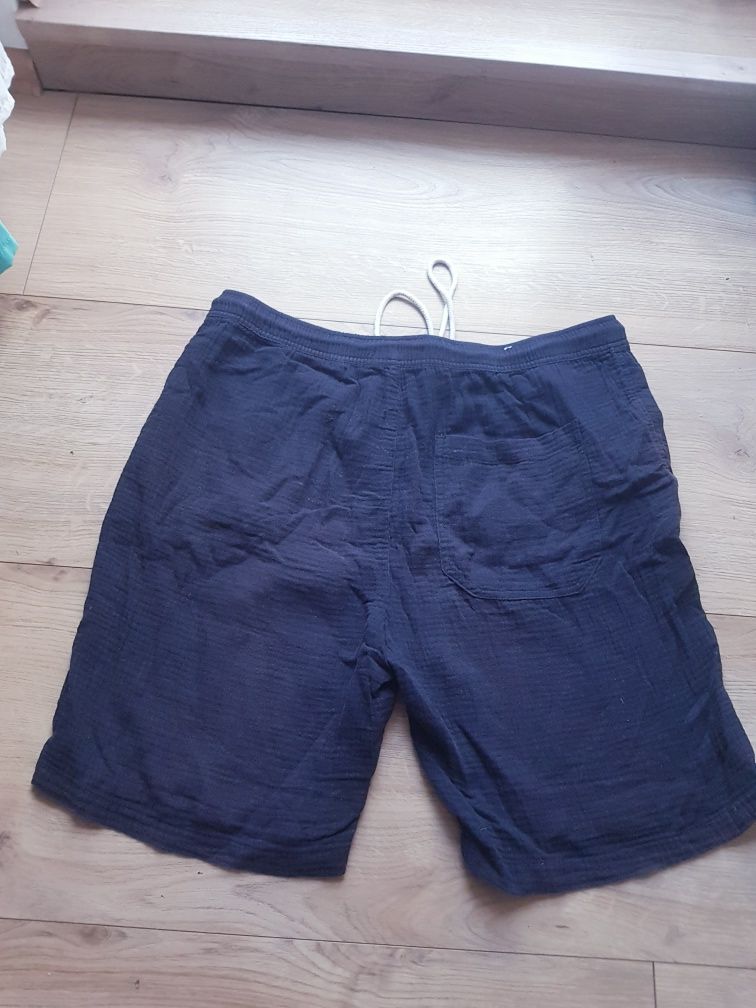 Bawełniane spodenki szorty meskie marki Zara rozmiar XL.