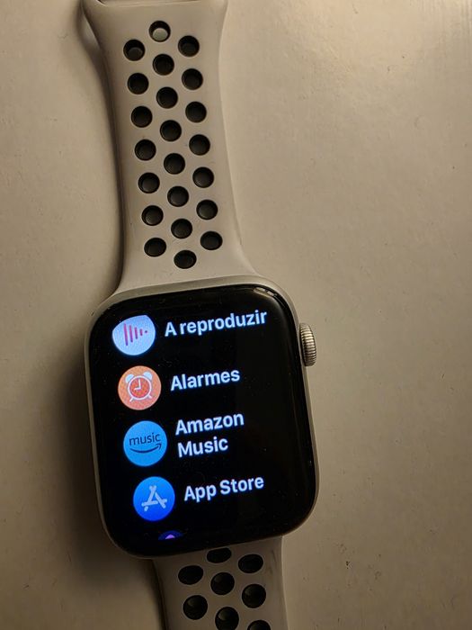 Apple Watch SE Nike 44mm como novo!