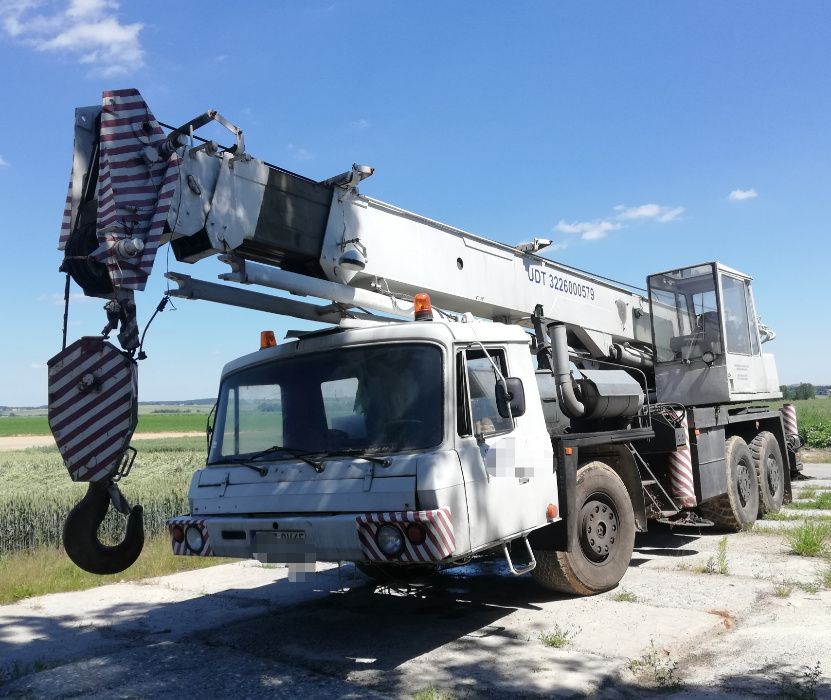 żuraw dzwig Tatra t 815 AD28 liebherr ckd