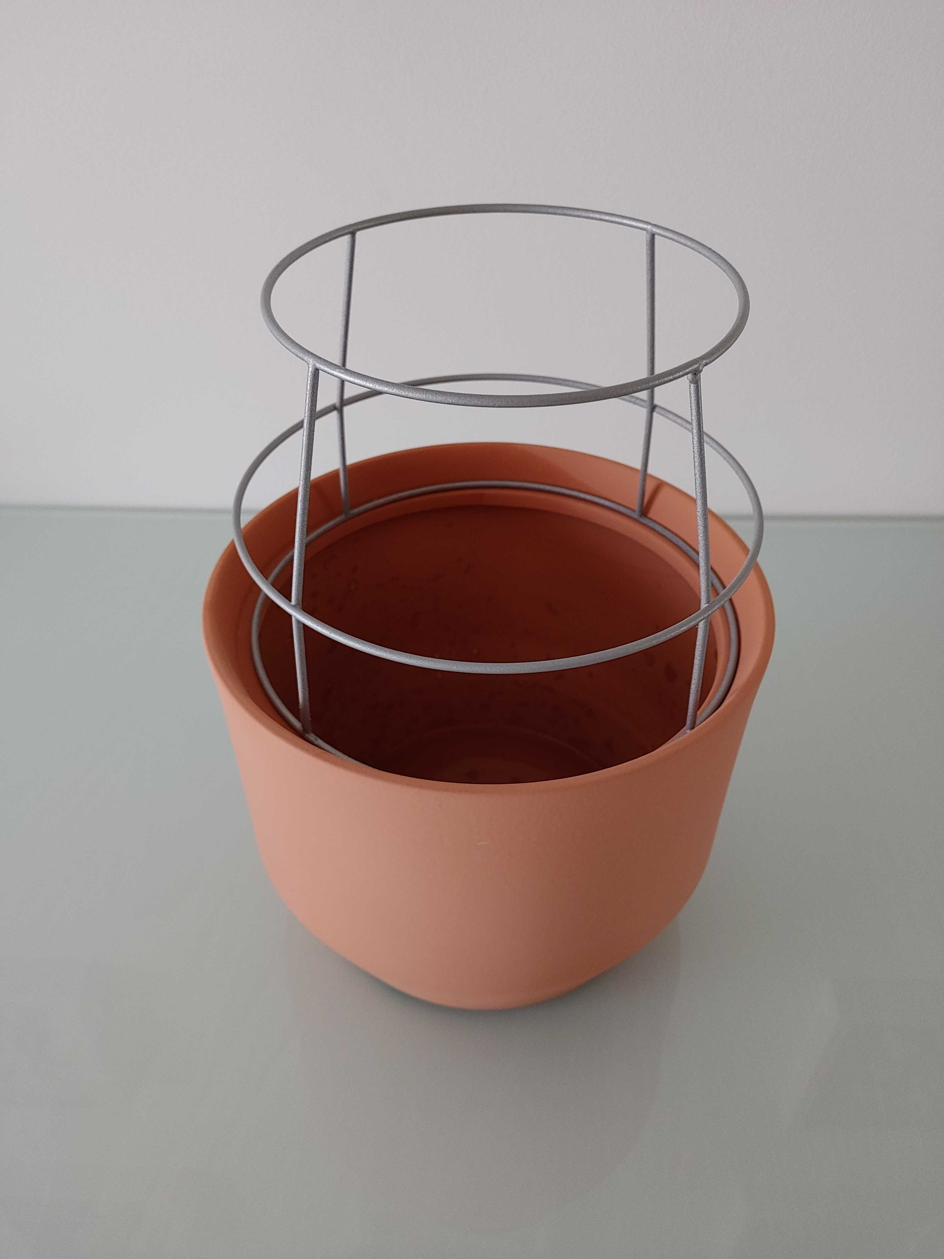 Vaso terracota com grelha IKEA