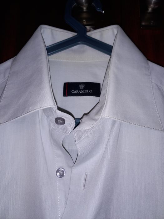 Camisas em algodão