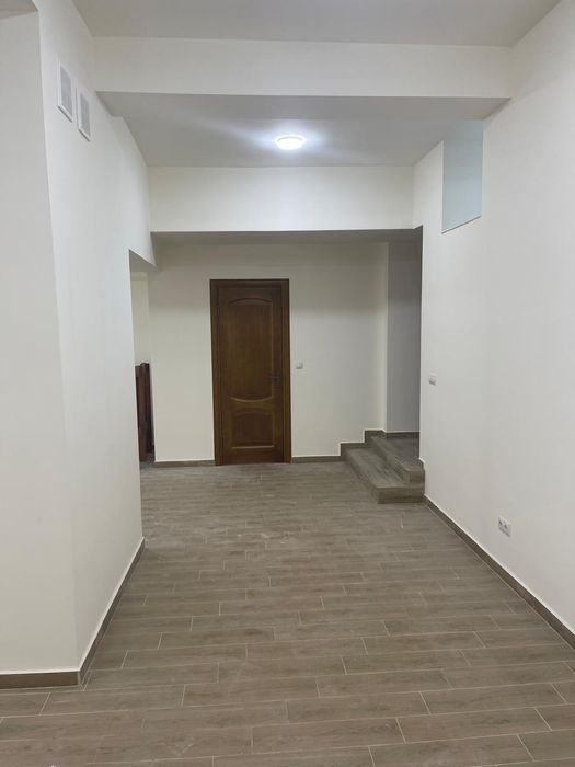 Продам комерційне нежитлове приміщення  54м² Ракоці 22