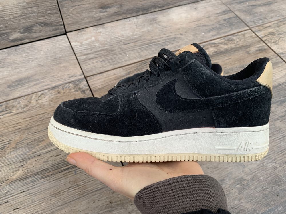 Buty Nike Air Force 1 zamsz rozm. 38,5