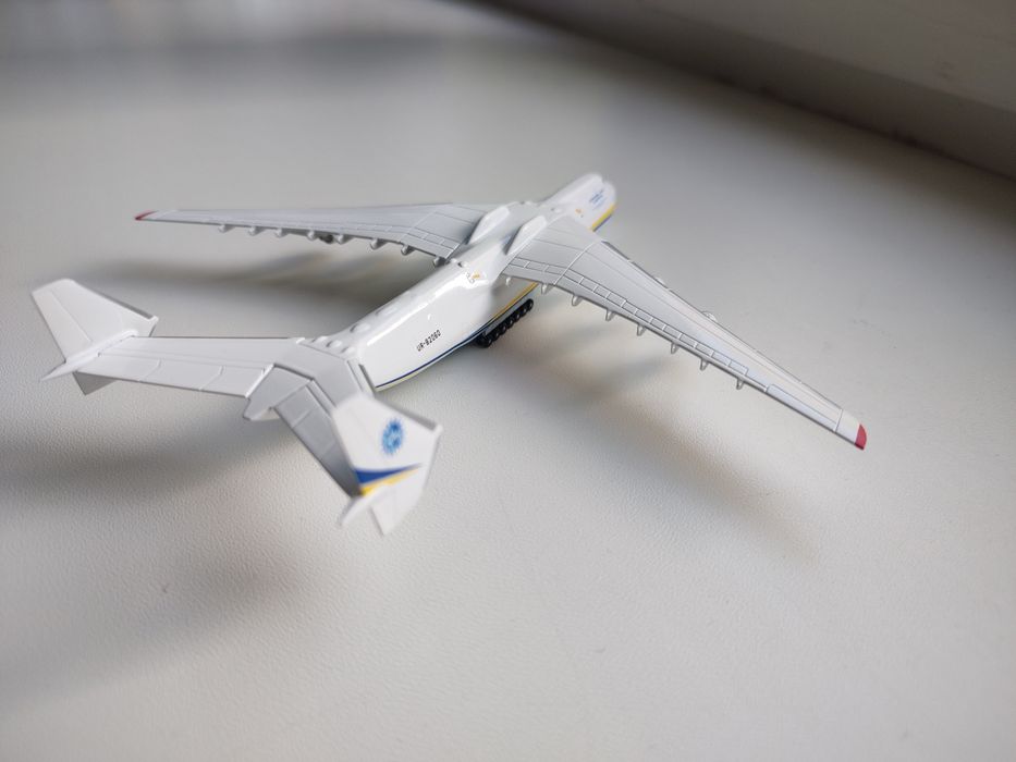Модель літака, модель самолета АН-225 "Мрія", масштаб 1:500