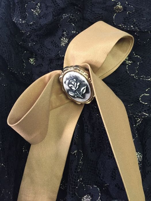Sukienka mini wesele studniówka czarno-złota koronka święta