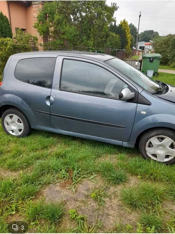 Renault Twingo po kolizji uszkodzone r. prod 2008