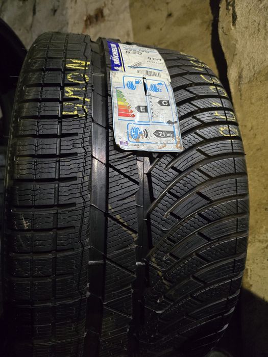275/30/20 Michelin Alpin PA4  nowa fabrycznie z 20r  1szt