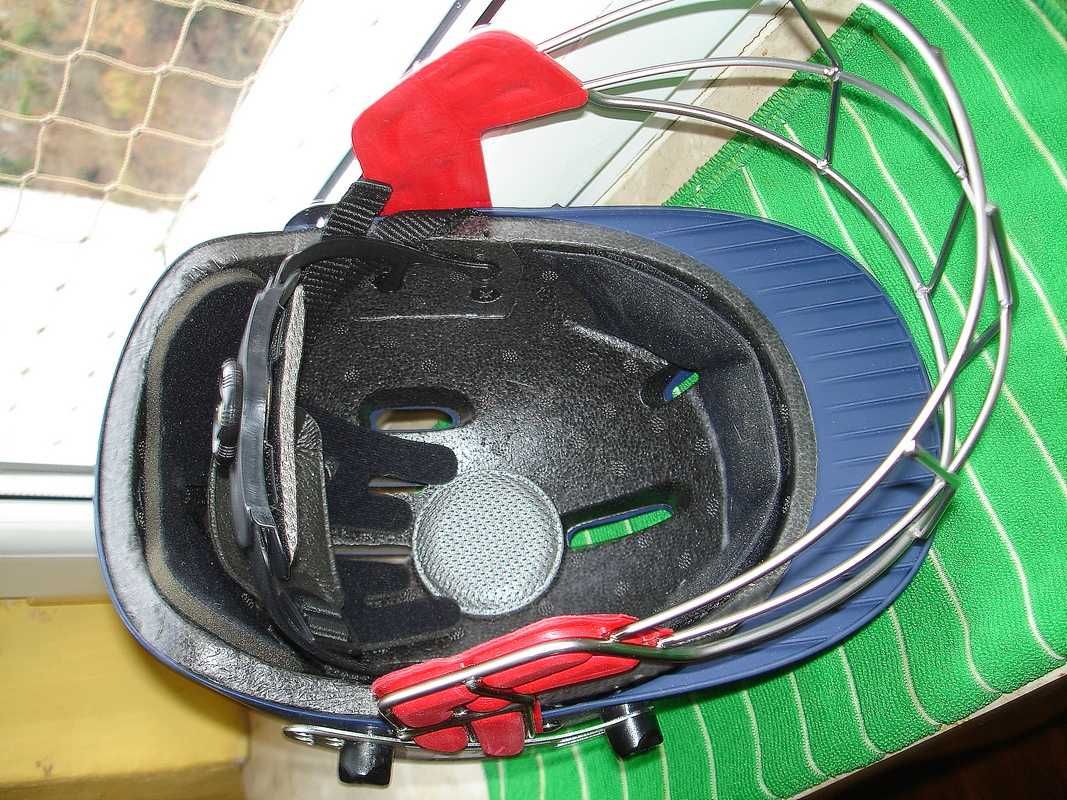 Kask do krykieta GM Purist Pro (Gunn & Moore), a i na rower, jak ulał