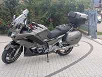 Yamaha FJR 1300.