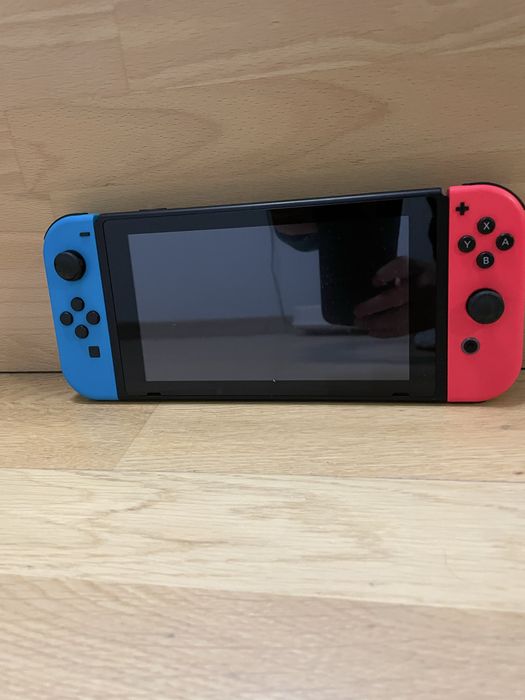 Нінтендо світч.