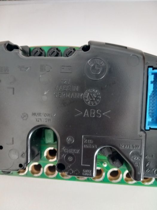 Quadrante de BMW 318 TDS (avariado)