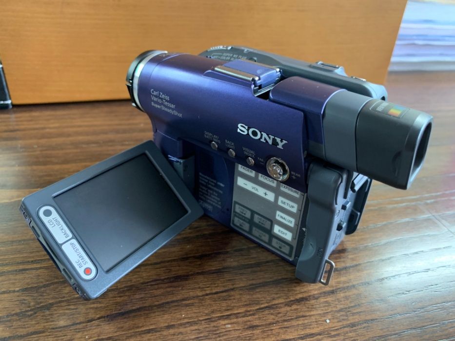Vendo Máquina filmar Sony DVD91E