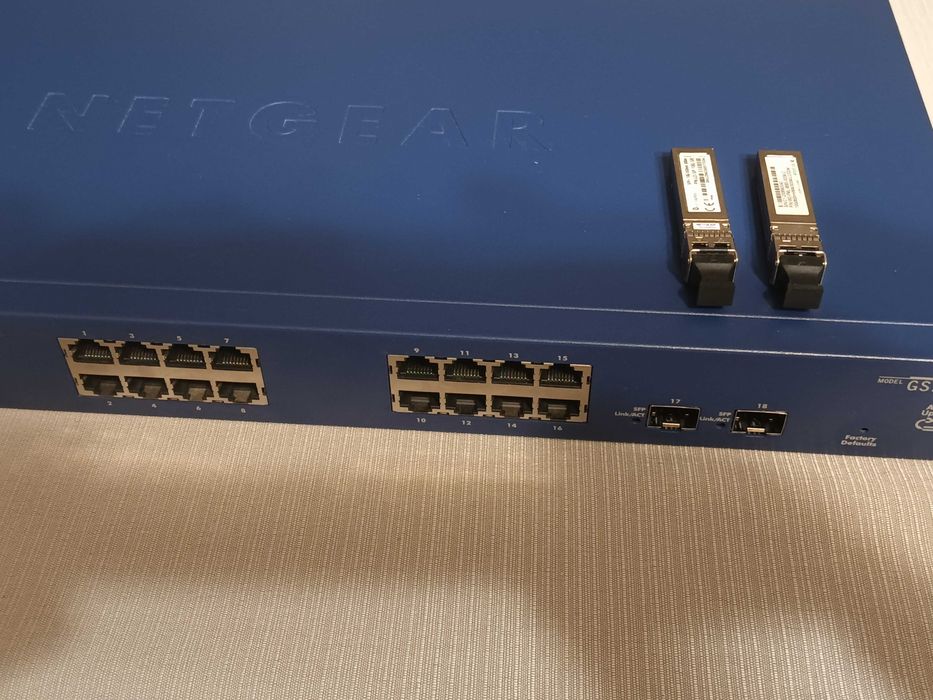 Switch Netgear Smart GS716T 16 x GE 2 x SFP / 10 Gb.