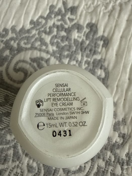 Sensai lift remodelling eye cream оригінал