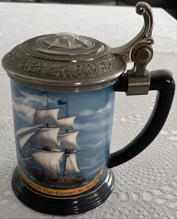Kufel Franklin Mint El Cazador ze szczątkami statku