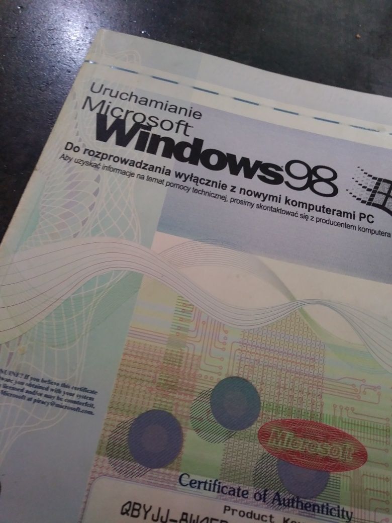Windows 98 oryginał z książką!!!
